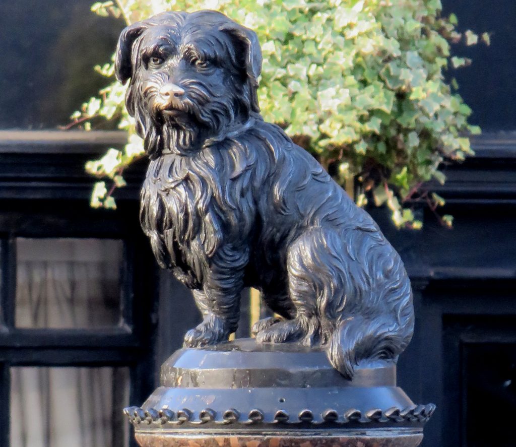 A bronze statue of a small dog, Greyfriars Bobby